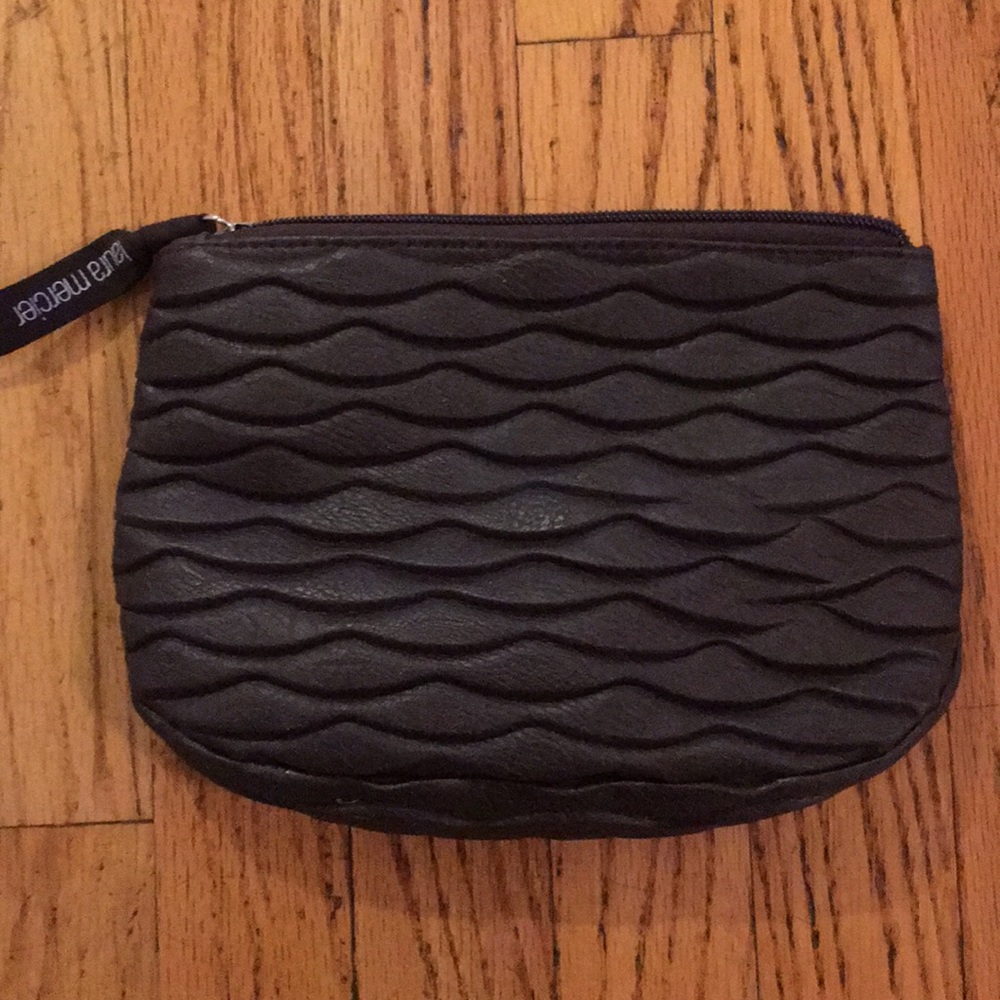 Laura Mercier makeup bag - Picture 3 of 3